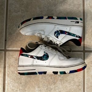 Kids Nike Force 1 Sneakers